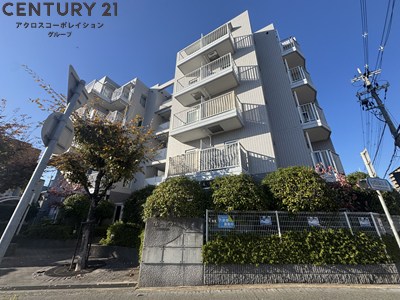 建物外観　宅配ボックス付きで不在時にも便利！