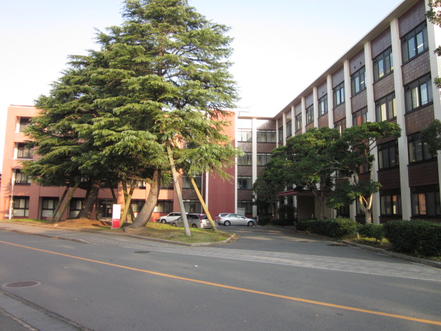 大学・短大　国立大学法人鳥取大学（大学・短大）まで693m