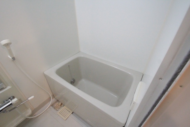バス・シャワールーム　※別室の参考写真の為、現況優先です。