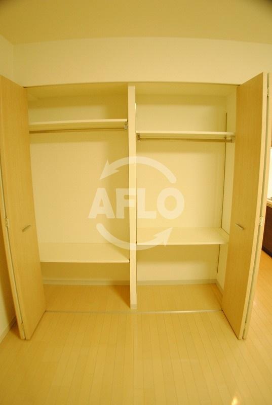 収納　アーバネックス北浜　クローゼット