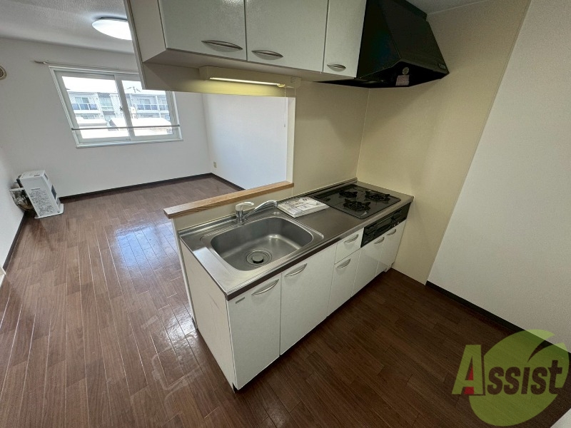 キッチン　ガスキッチンです。２口コンロが設置できます。