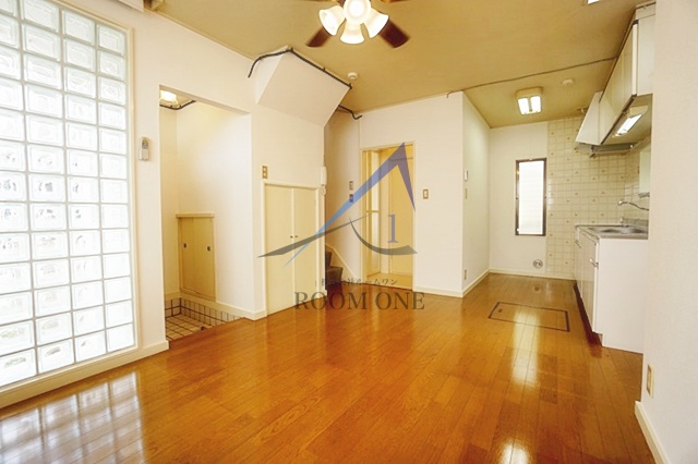 居室・リビング　洋室のお部屋です。