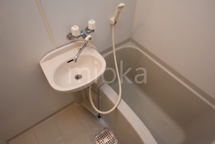 バス・シャワールーム　日々の暮らしに欠かせないお風呂です