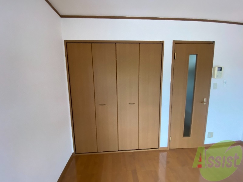 収納　収納がありました。お洋服や荷物はここへ。