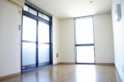 居室・リビング　※設備・仕様は現況と異なる場合があります。