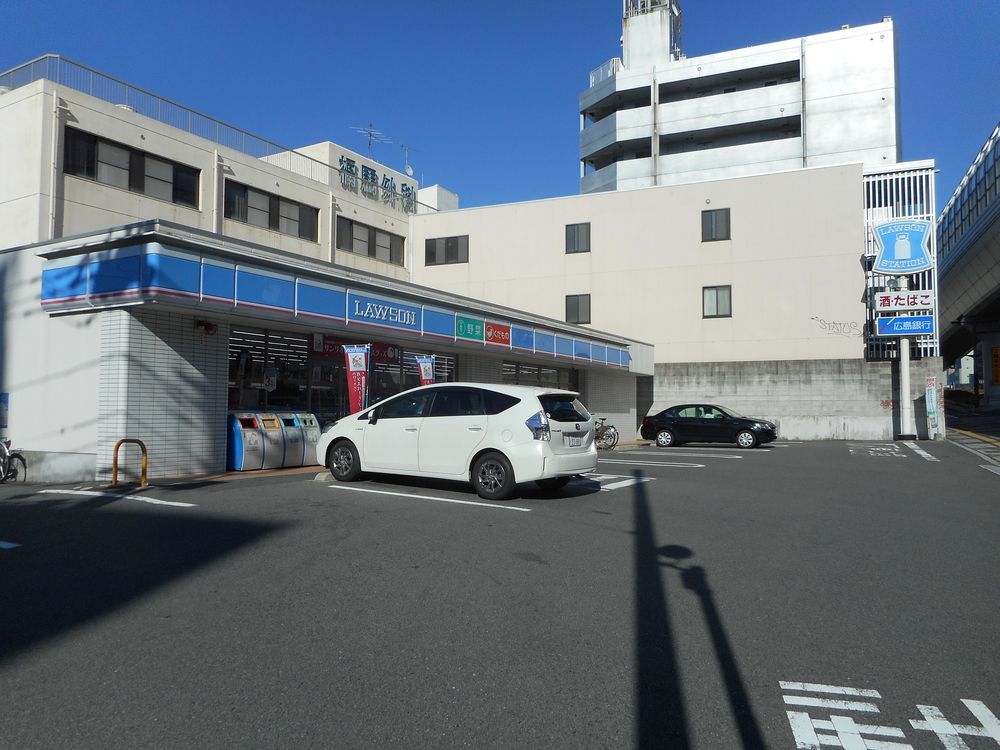 コンビニ　ローソン広島南観音店（コンビニ）まで583m