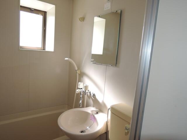 洗面設備　浴室内洗面