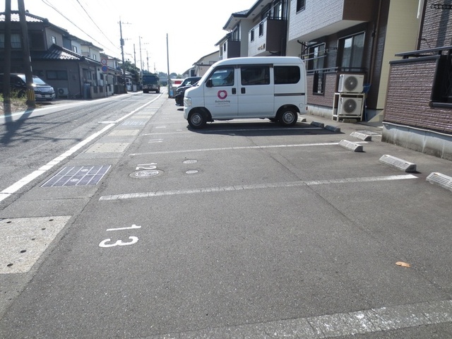 駐車場　駐輪場