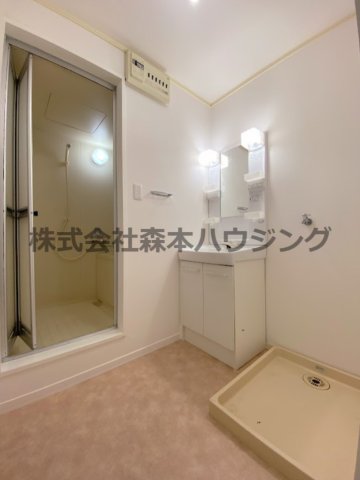洗面設備　使いやすい洗面所です