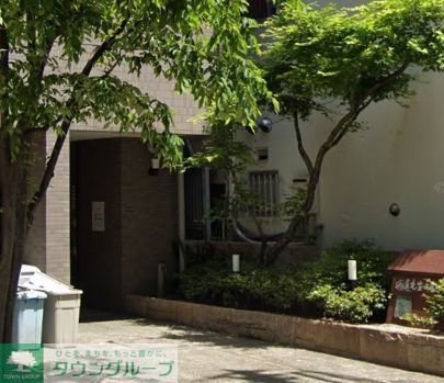 エントランス　庭