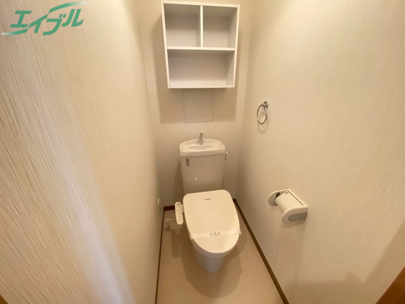 トイレ　別部屋参考写真です。