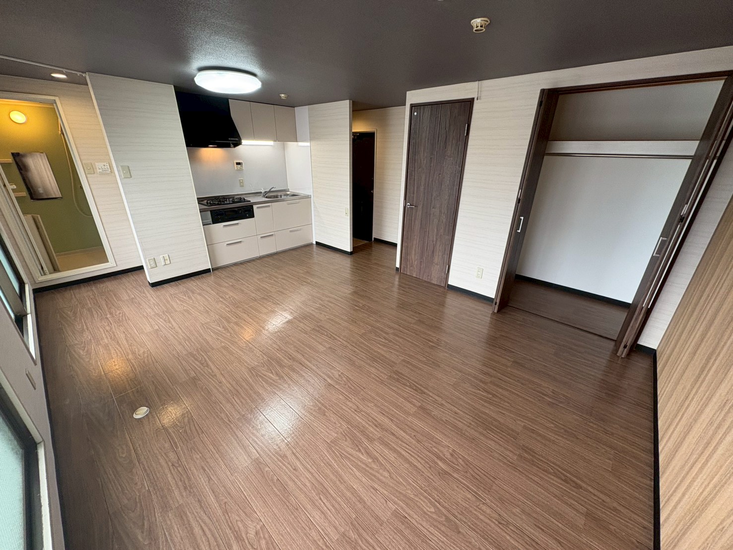 居室・リビング　洋室12帖