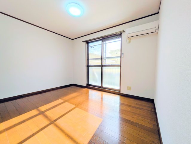 居室・リビング　ゆったりとした居間です