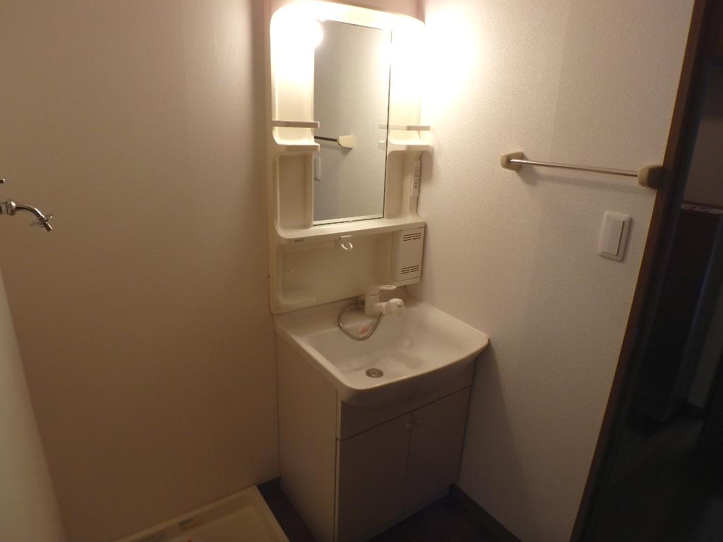 洗面設備　洗髪洗面化粧台