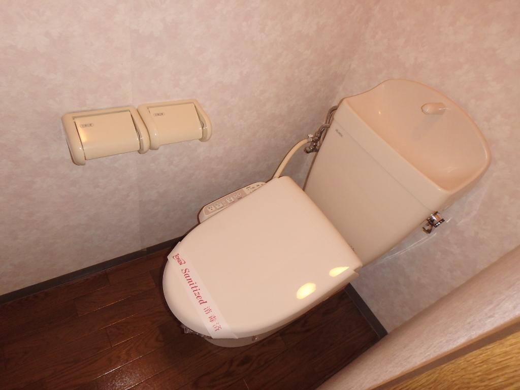 トイレ　シャワー付トイレ