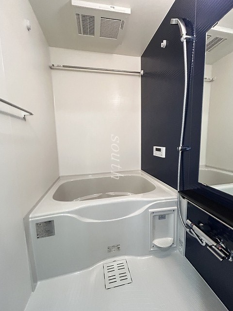 バス・シャワールーム　浴室乾燥機付き