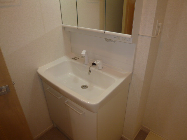 洗面設備　洗髪洗面化粧台