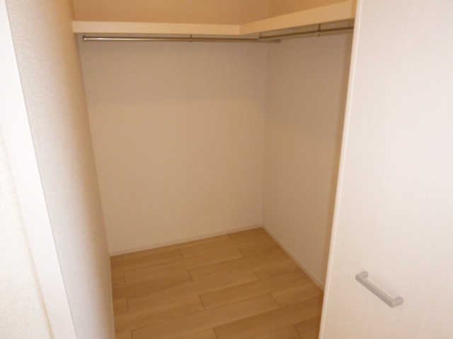 収納　ウォークインクローゼット