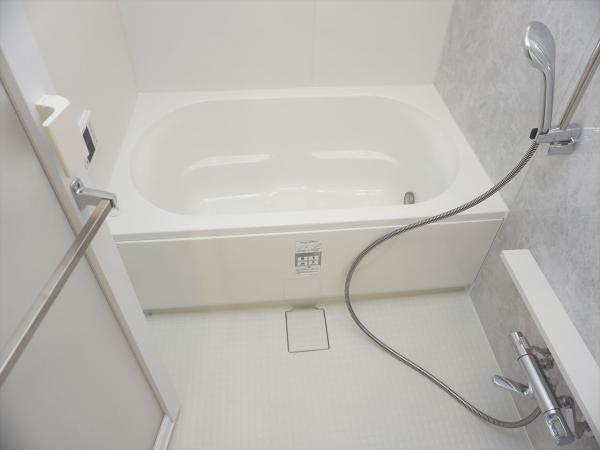 バス・シャワールーム　浴室