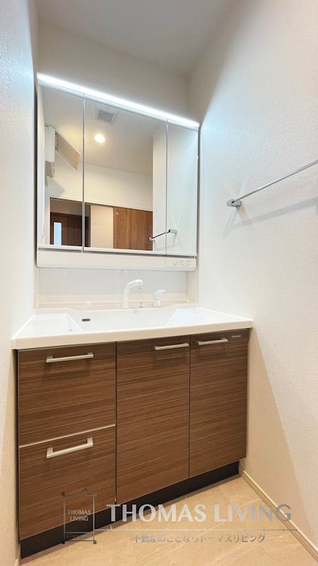 洗面設備　建築中の為、同施工会社の写真でご参考下さい。