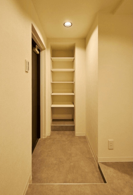 玄関　※別部屋参照