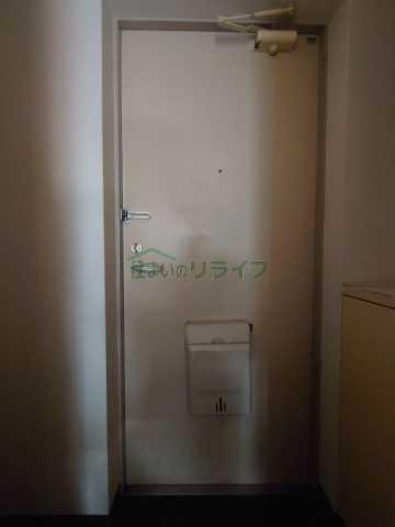 玄関　※参考写真です。同じ間取りの別部屋になります。