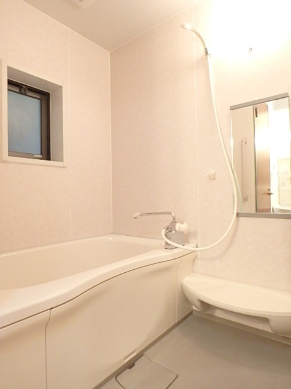 バス・シャワールーム　図面と現状に相違がある場合には現状を優先