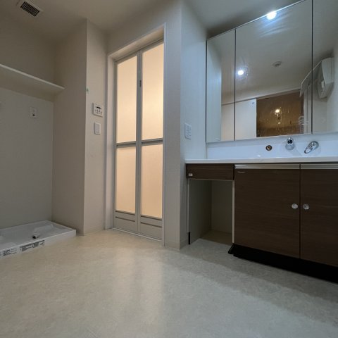 洗面設備　同仕様タイプです