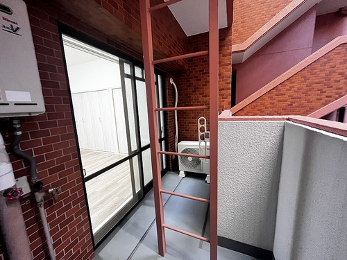 バルコニー　お洗濯にも便利なバルコニー付き