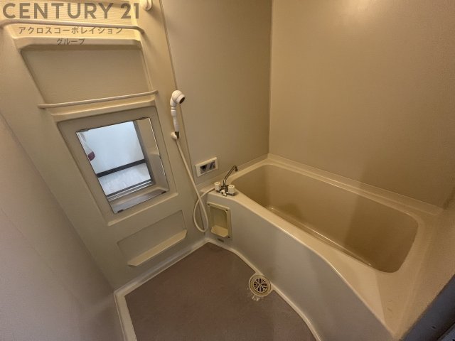 バス・シャワールーム　シンプルで機能的なユニットバスです！