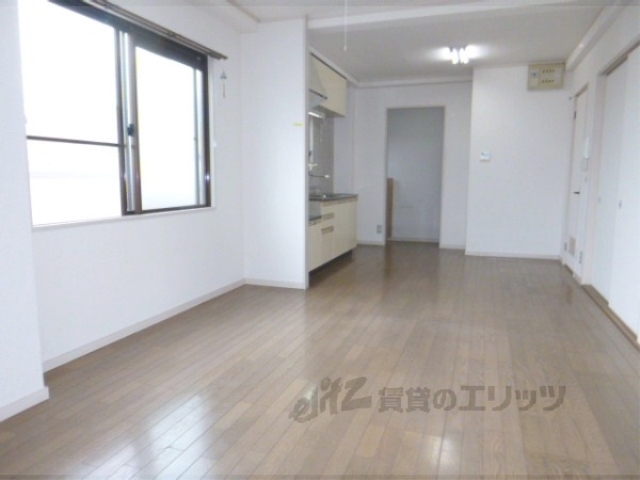 居室・リビング　リビング