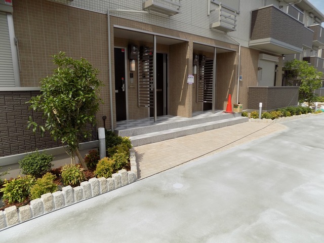 エントランス　エントランスアプローチ