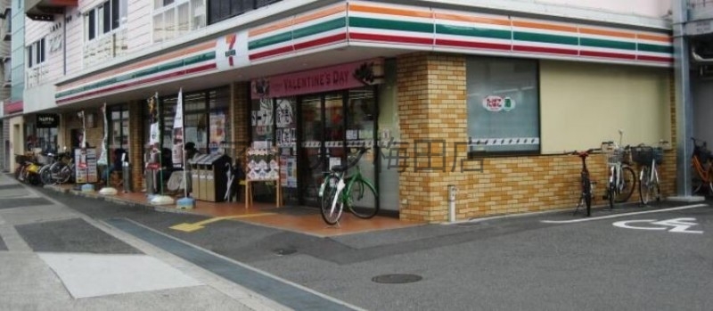 コンビニ　セブンイレブン大阪海老江2丁目店（コンビニ）まで272m