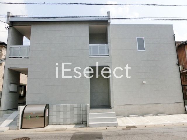 建物外観　近くにコンビニあり便利な立地