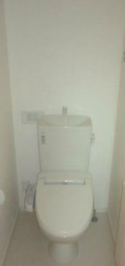トイレ　シンプルなトイレ！