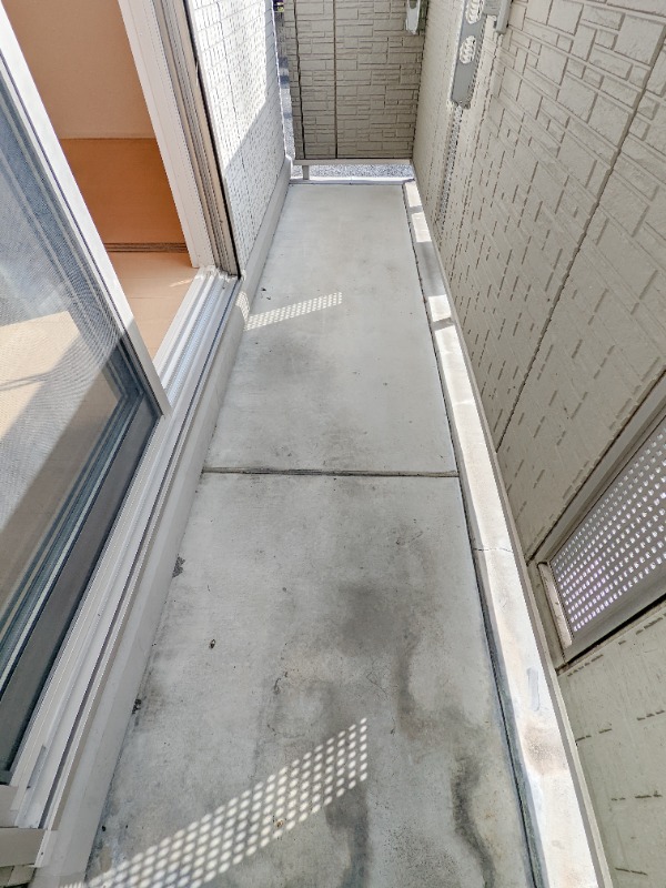 バルコニー　図面と現状に相違がある場合には現状を優先