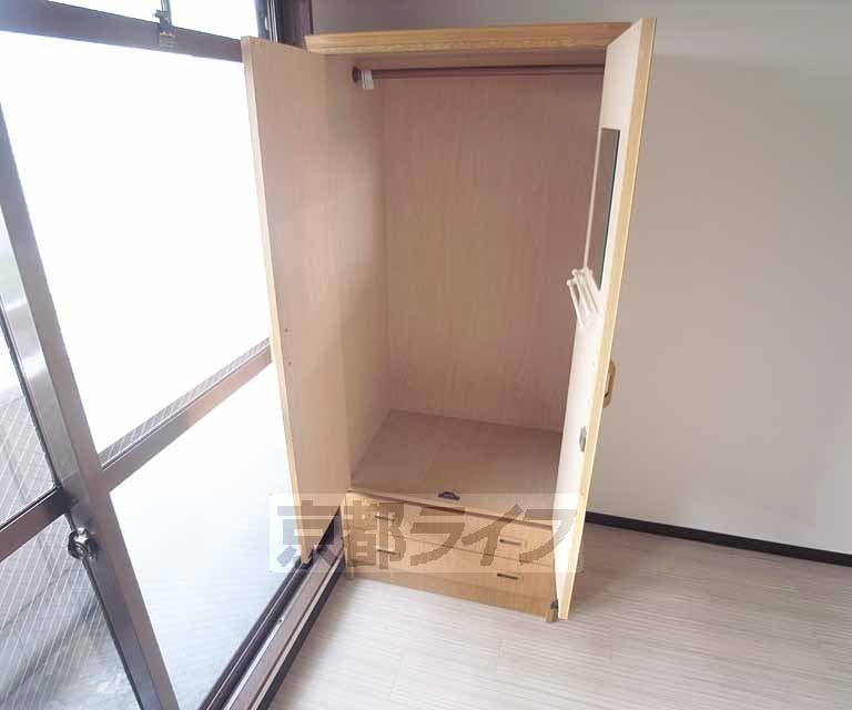 収納　コンパクトな収納もついています。