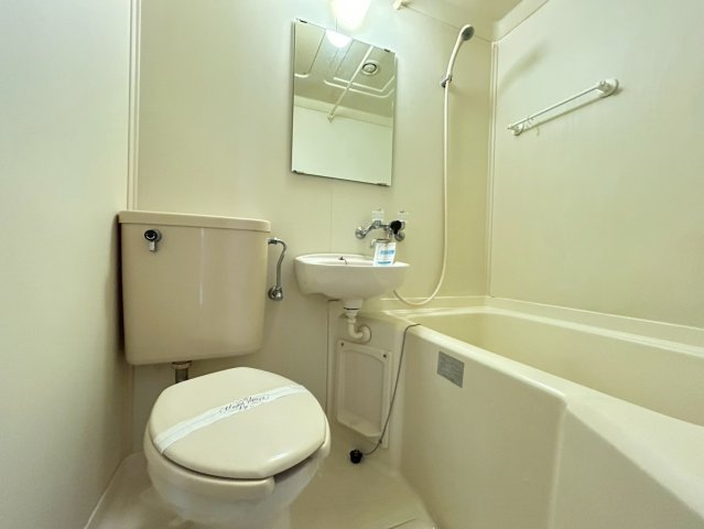 バス・シャワールーム　※別部屋参考写真※