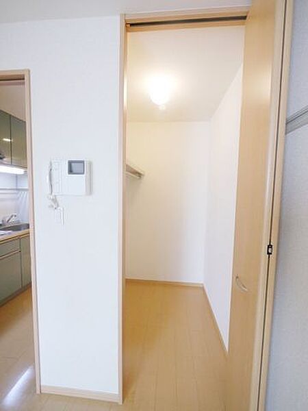 収納　（別タイプ参考写真）エコステージ王子神谷　北区豊島8