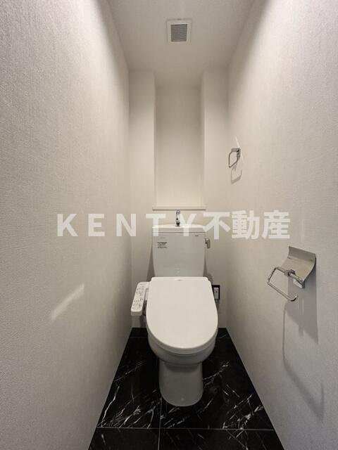 トイレ　落ち着いたトイレです