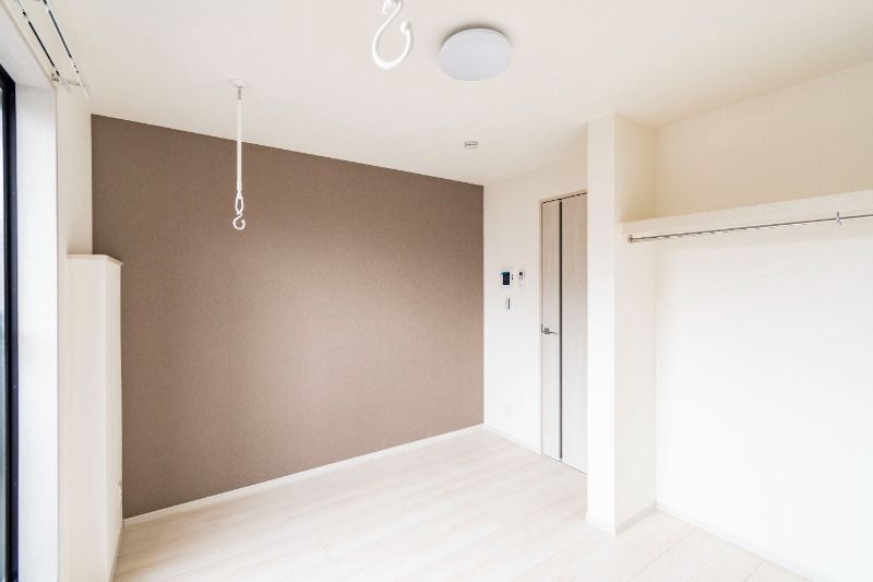 居室・リビング　別部屋参考写真となります