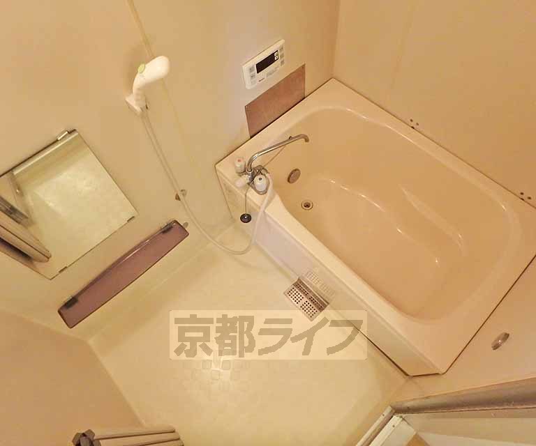 バス・シャワールーム　一日の疲れを癒すバスルーム