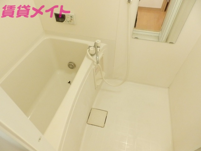 バス・シャワールーム　同物件別室写真