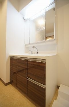 洗面設備　広い洗面スペース