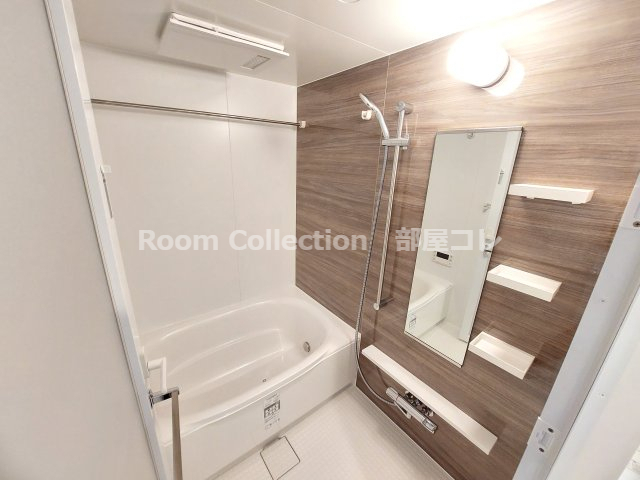 バス・シャワールーム　同シリーズイメージ写真 反転色違い 現況と異なる場合現況優先