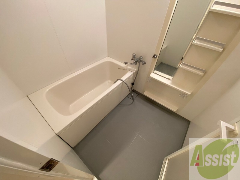 バス・シャワールーム　お風呂です。ゆっくりお風呂につかるのも体に良いですね～