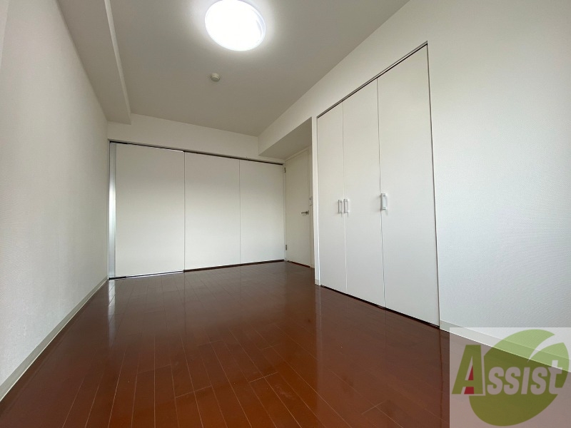 その他部屋・スペース　寝室です。二部屋をどう使うかはあなた次第です！