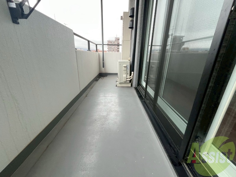 バルコニー　バルコニーです。洗濯物を干したり一息ついたりできますね！