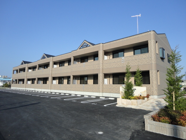 建物外観　外観写真（昼）