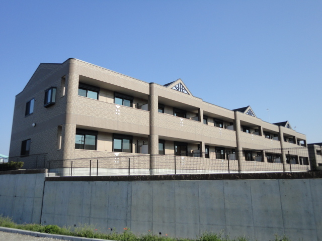 建物外観　外観写真（昼）